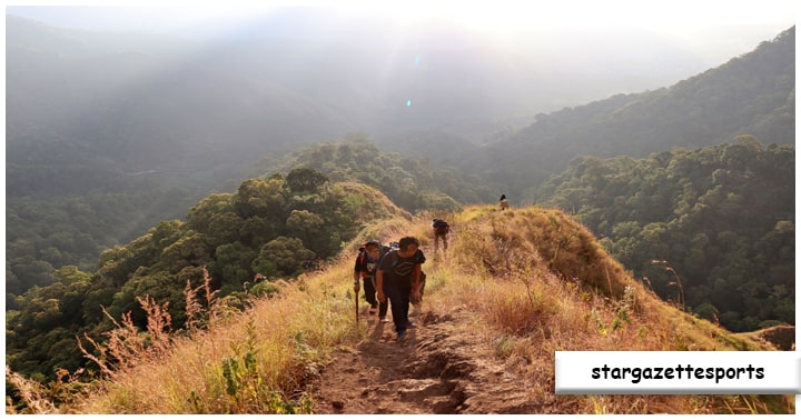 Puncak Pegunungan Sempana sebagai Bagian dari Summit di Sembalun Rinjani